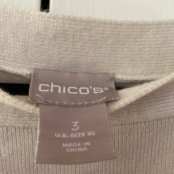 Chicos Size 3 Button Side Light Sweater Beige Chicos Size XL‎ - Picture 5 of 7